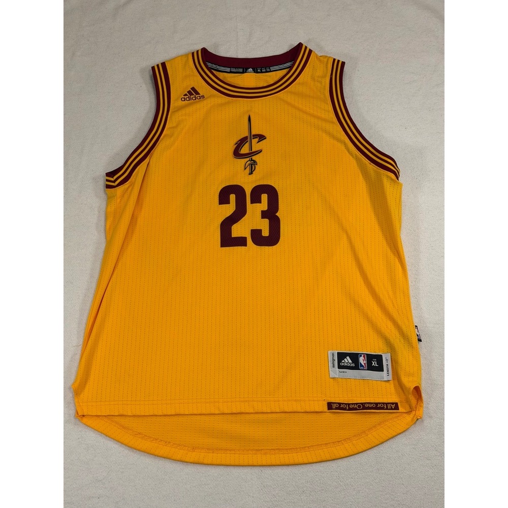 LeBron James Cavs Christmas 2015 Jersey MenXL Adidas #23 Cleveland Cavaliers NBA - Picture 2 of 11